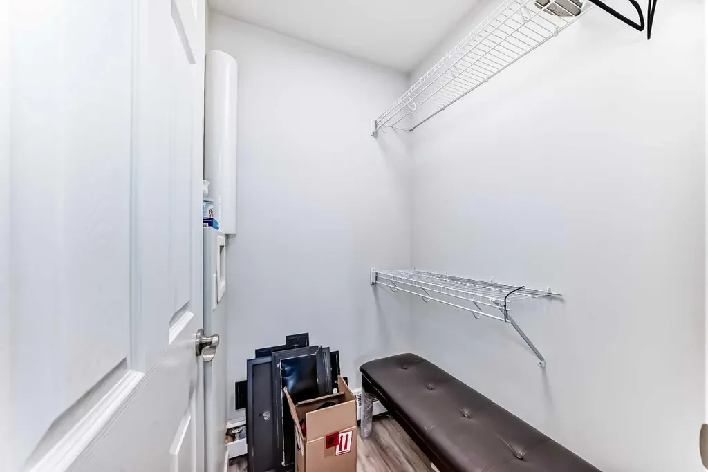 4311 73 Street NW Calgary AB T3B2N2