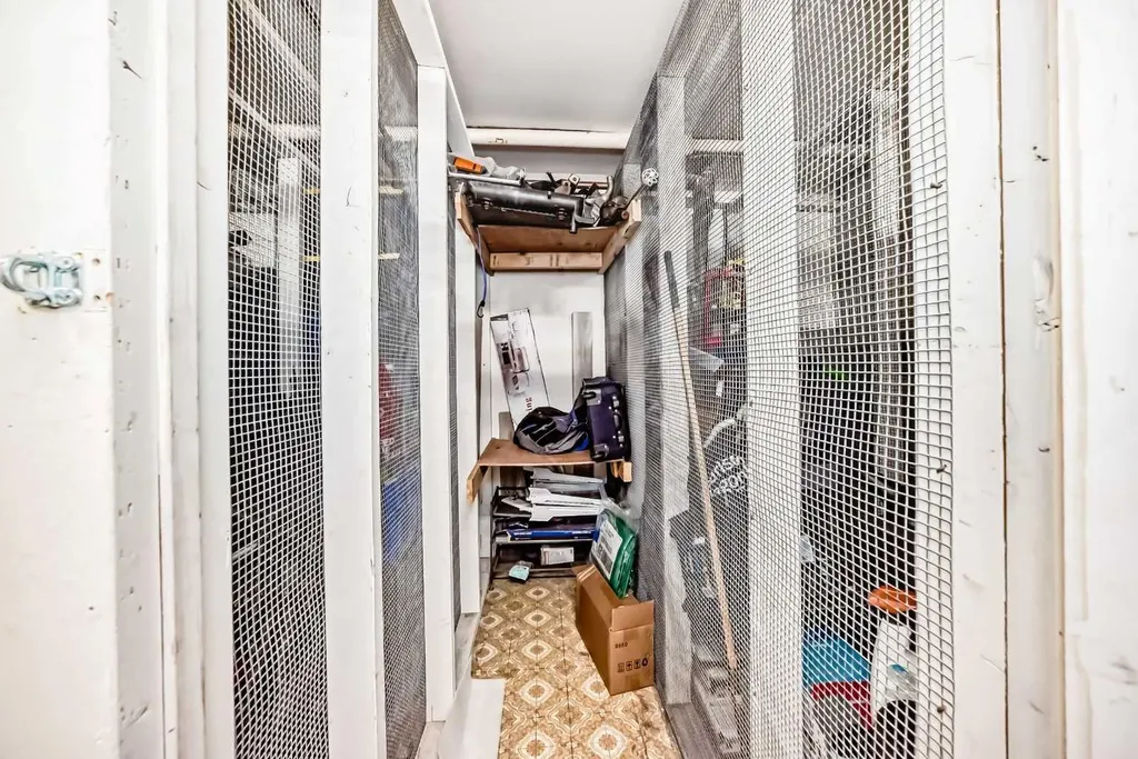 4311 73 Street NW Calgary AB T3B2N2