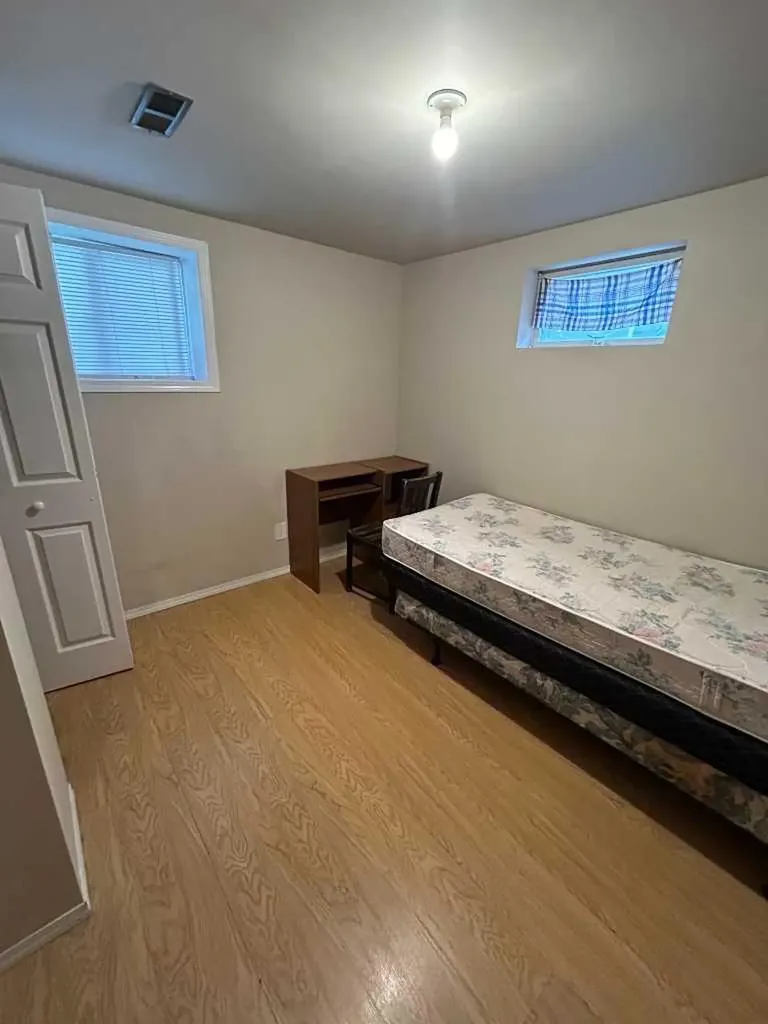 3631 Varsity Drive NW Calgary AB T2L 1Z6