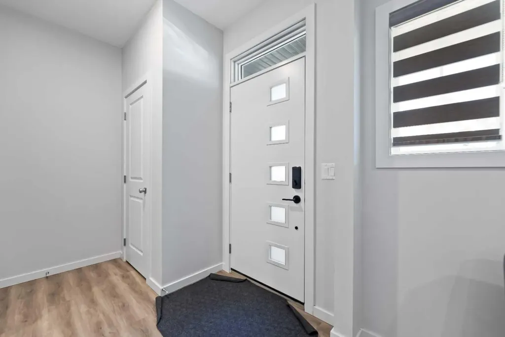 273 Lucas Avenue NW Calgary AB T3P 1S3