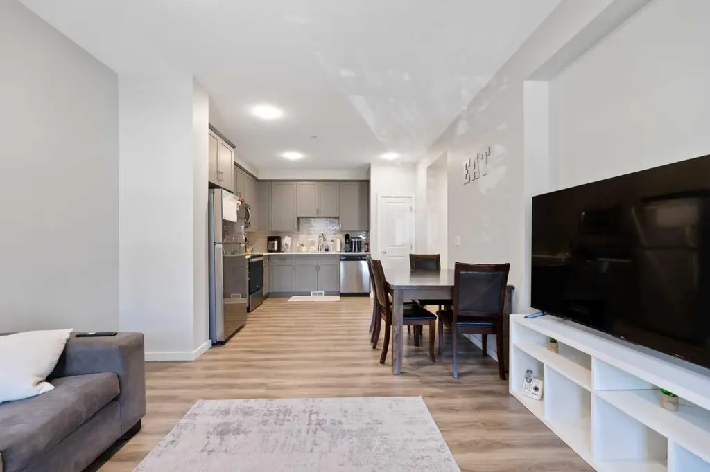 273 Lucas Avenue NW Calgary AB T3P 1S3