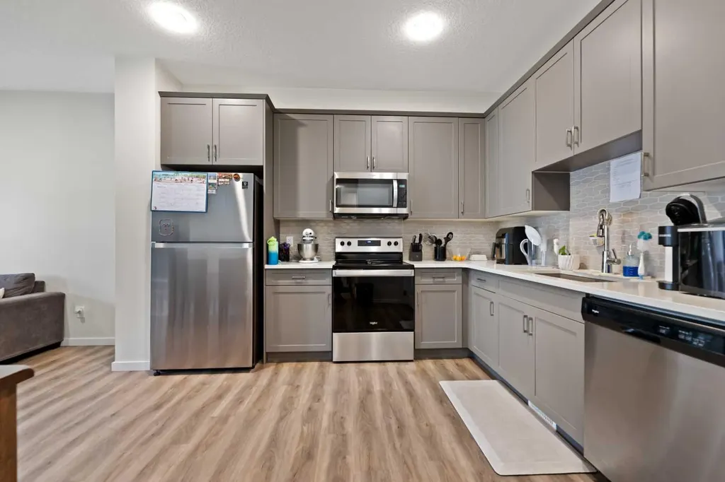 273 Lucas Avenue NW Calgary AB T3P 1S3