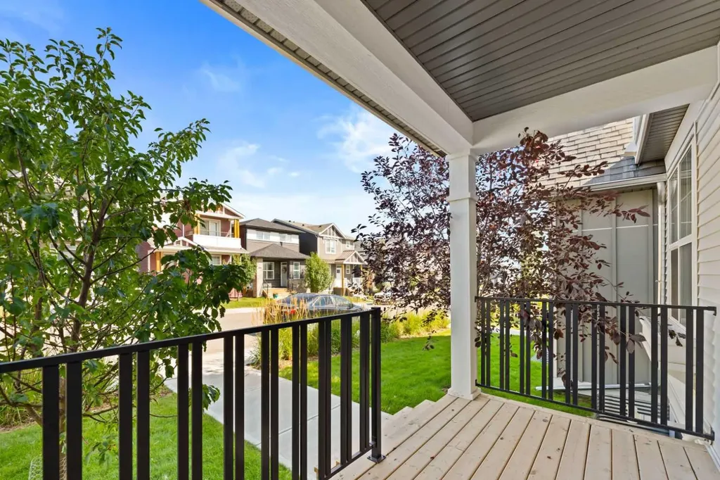 273 Lucas Avenue NW Calgary AB T3P 1S3