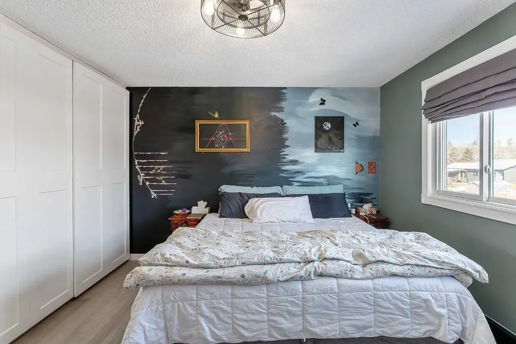 218 8 Avenue NE Sundre AB T0M 1X0