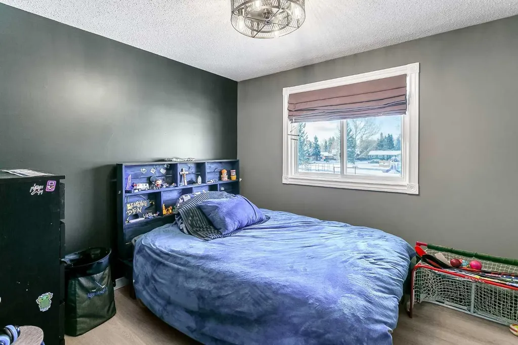 218 8 Avenue NE Sundre AB T0M 1X0