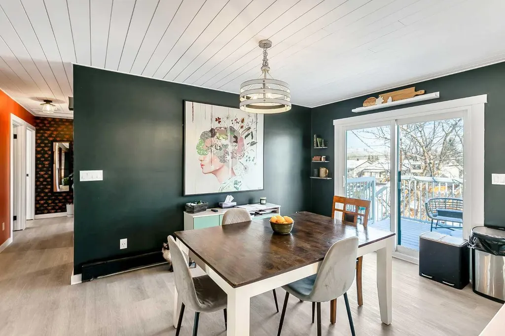 218 8 Avenue NE Sundre AB T0M 1X0