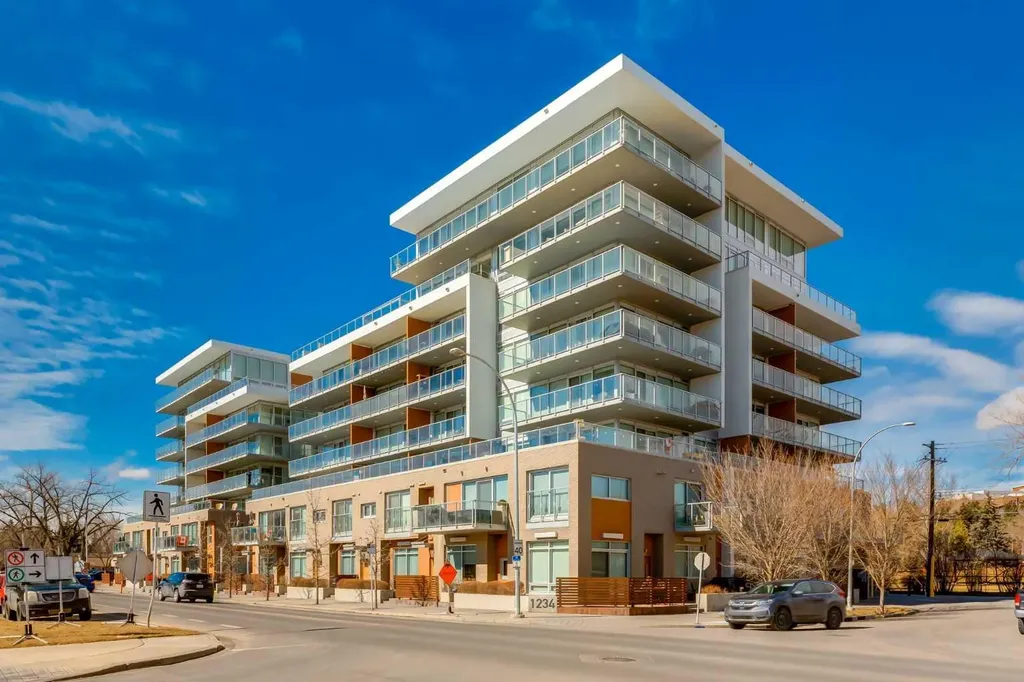 1234 5 Avenue NW Calgary AB T2N0R9