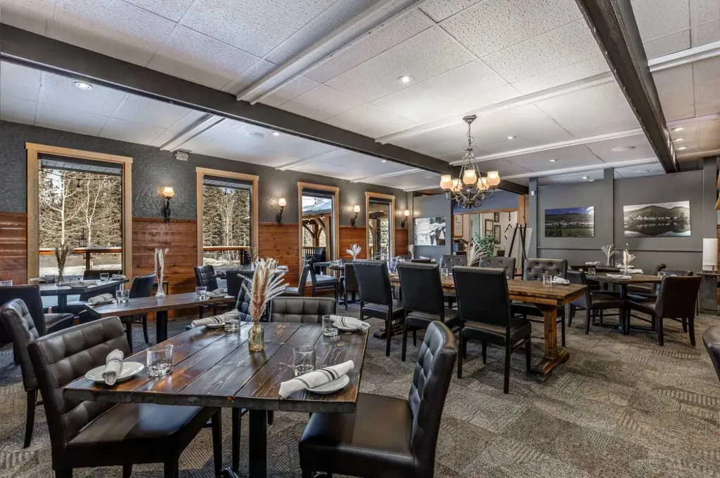 75 White Avenue Bragg Creek AB T0L 0K0