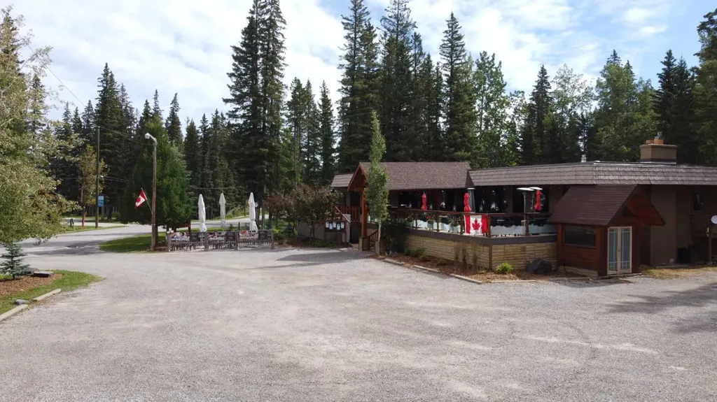 75 White Avenue Bragg Creek AB T0L 0K0