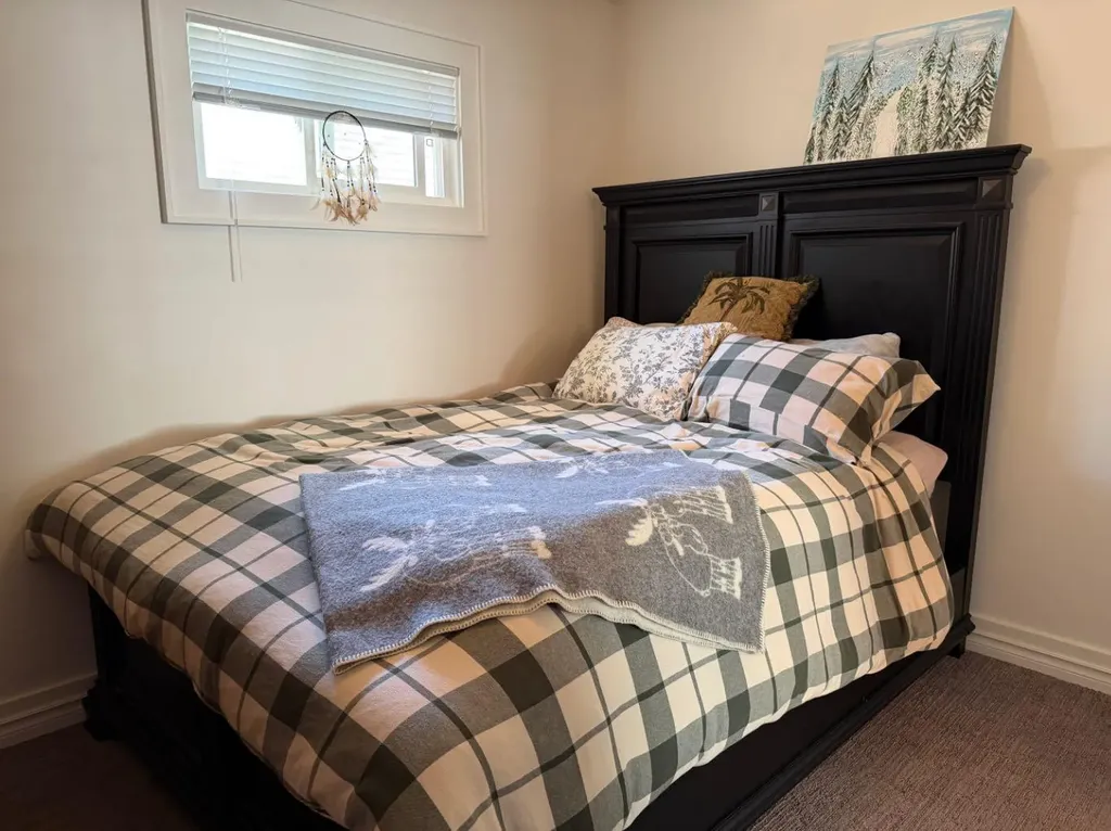 541 3 Avenue W Drumheller AB T0J0Y3