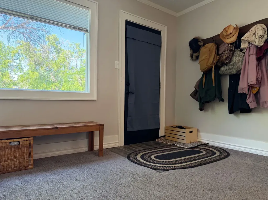 541 3 Avenue W Drumheller AB T0J0Y3