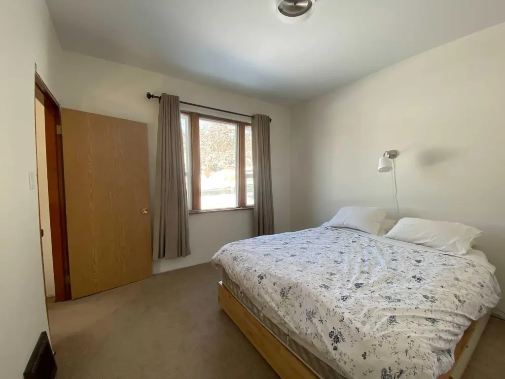 20601 25 Avenue Bellevue AB T0K 0C0