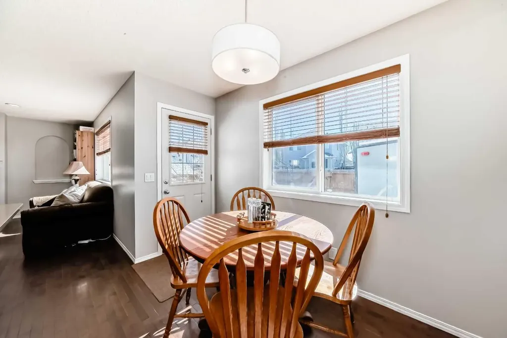 377 Cimarron Boulevard Okotoks AB T1S 2L8