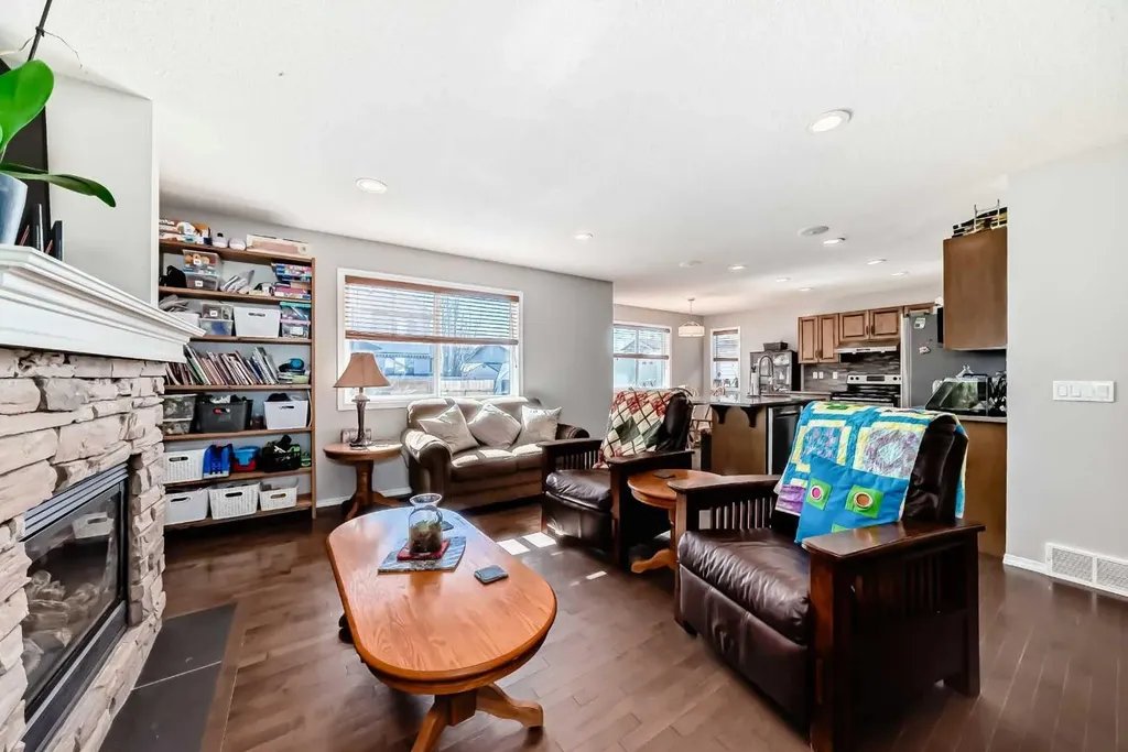 377 Cimarron Boulevard Okotoks AB T1S 2L8