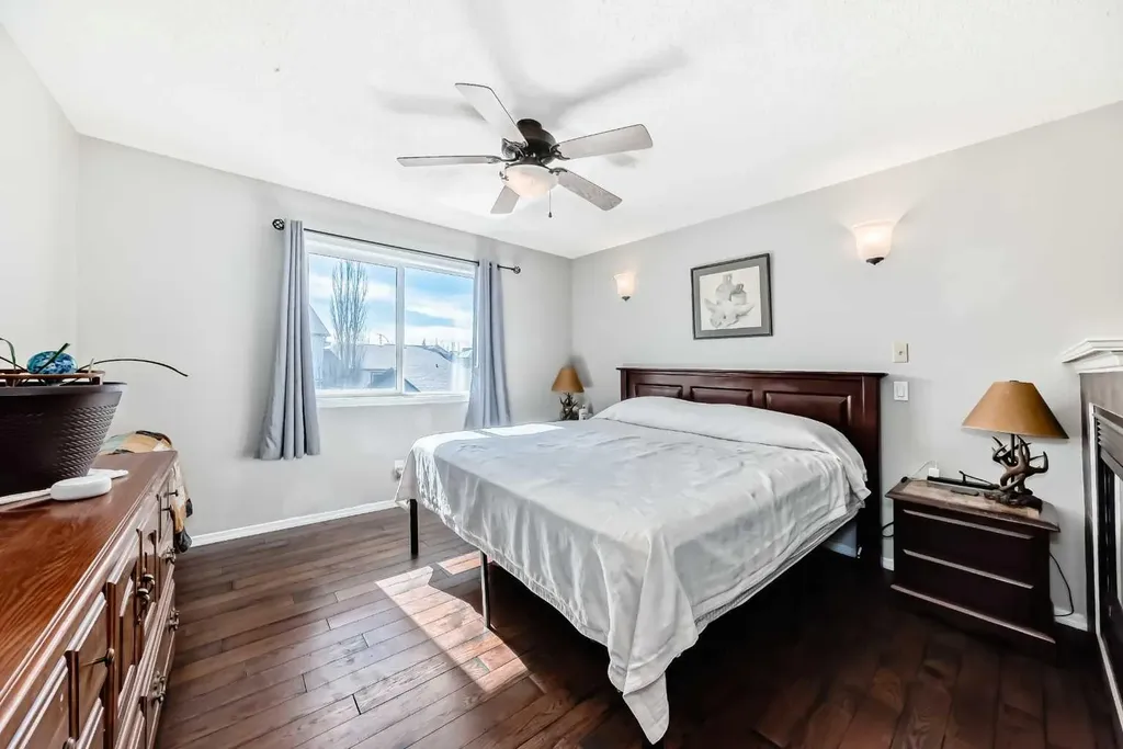 377 Cimarron Boulevard Okotoks AB T1S 2L8