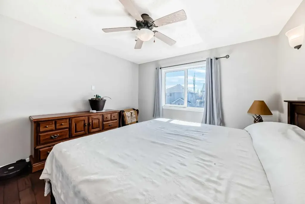 377 Cimarron Boulevard Okotoks AB T1S 2L8