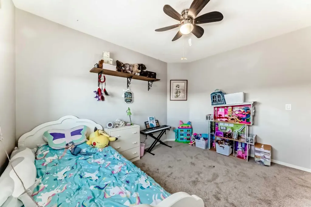 377 Cimarron Boulevard Okotoks AB T1S 2L8