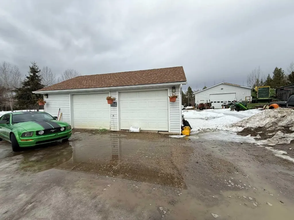 592062 Highway 32 Rural Woodlands County AB T7S 1N5