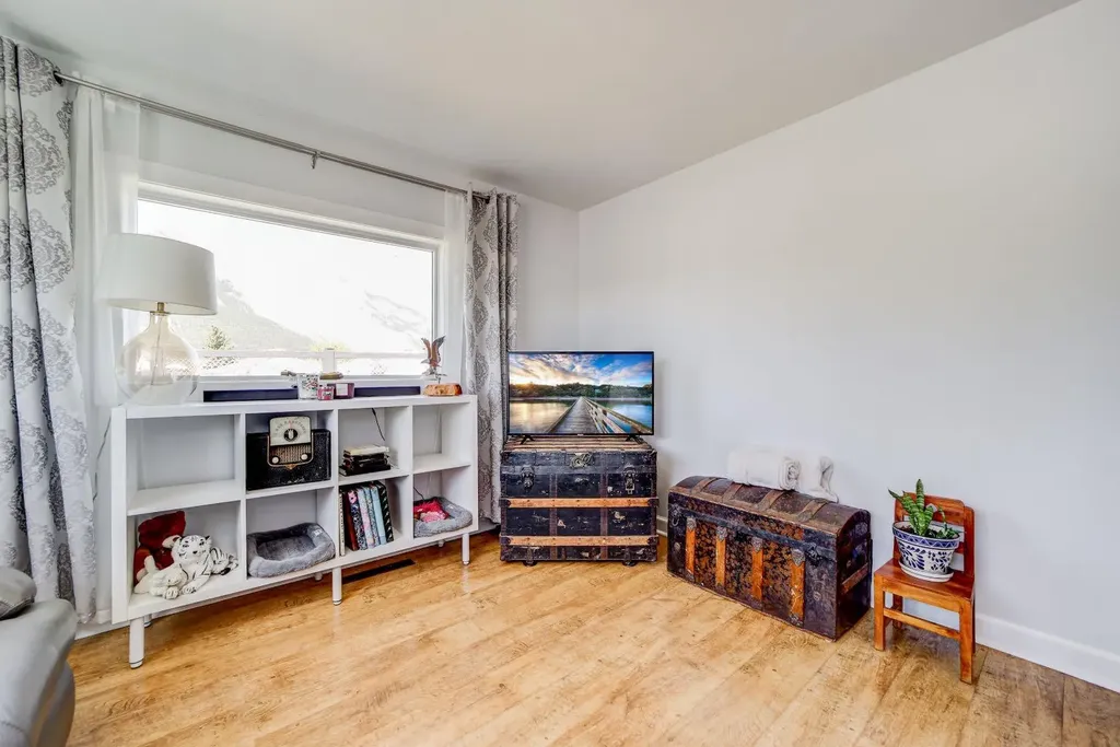 2702 216street Bellevue AB T0K0C0
