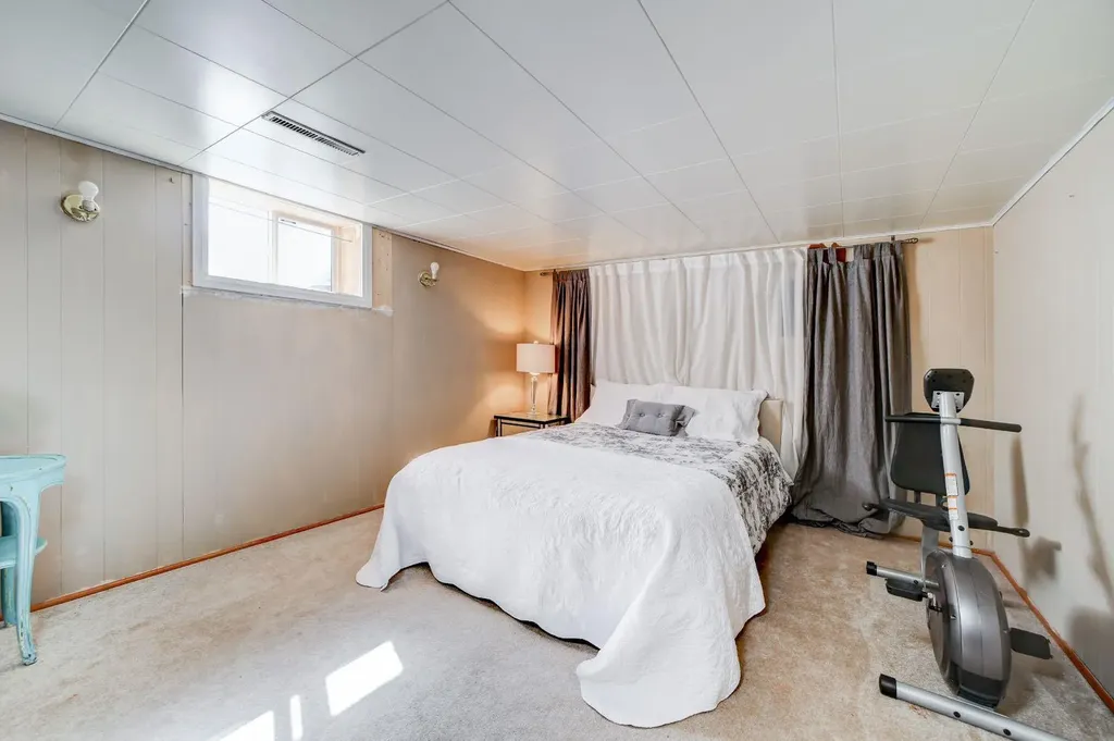2702 216street Bellevue AB T0K0C0