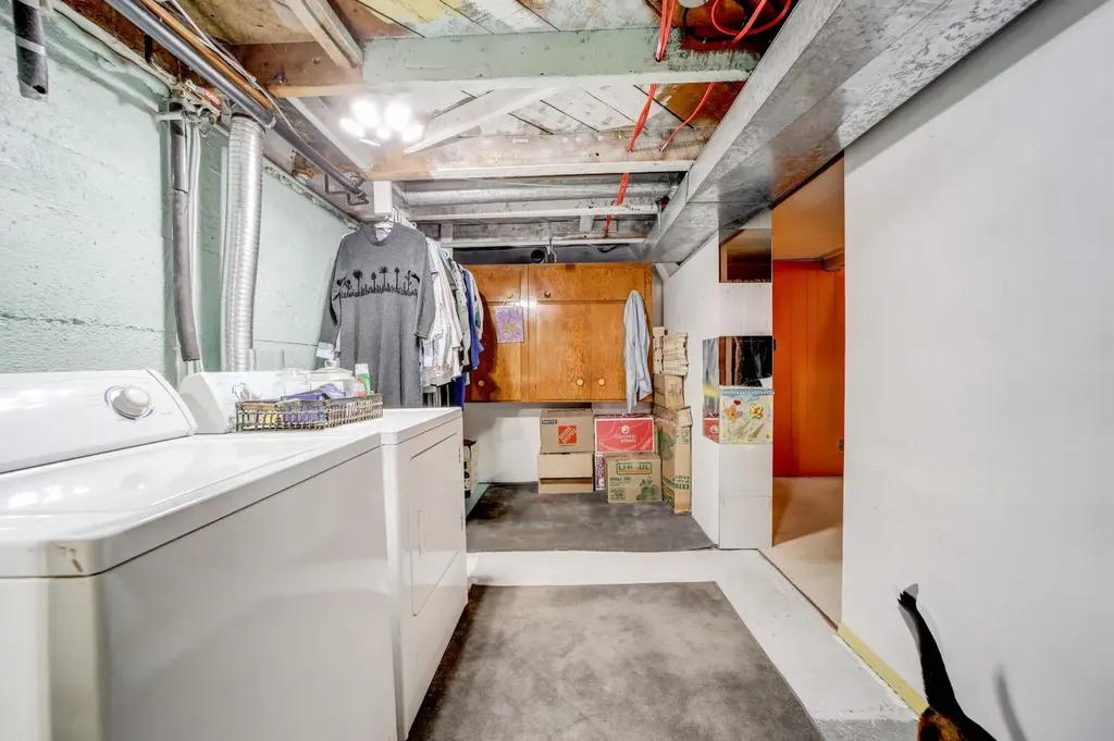 2702 216street Bellevue AB T0K0C0