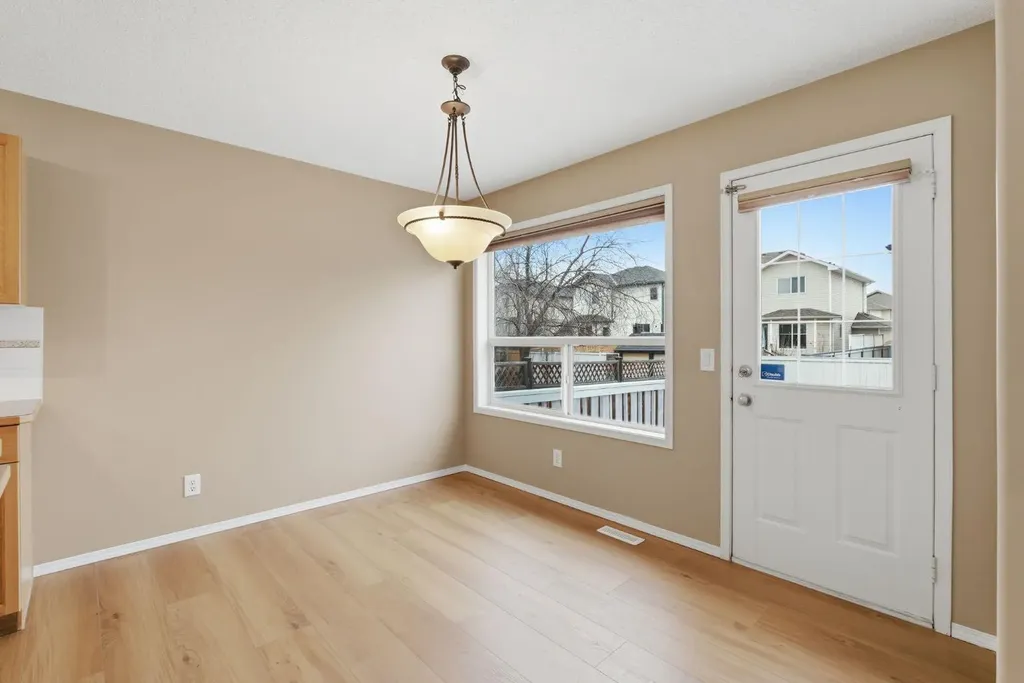 59 Silver Springs Way NW Airdrie AB T4B 2R6