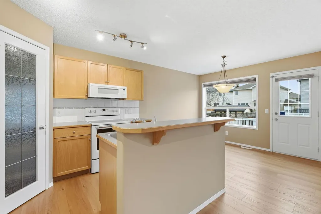 59 Silver Springs Way NW Airdrie AB T4B 2R6