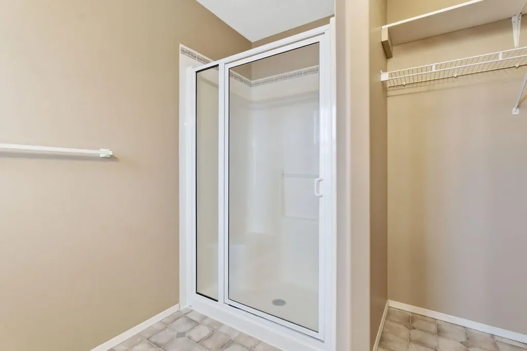 59 Silver Springs Way NW Airdrie AB T4B 2R6