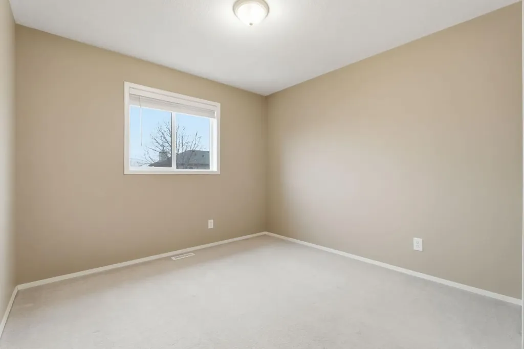 59 Silver Springs Way NW Airdrie AB T4B 2R6