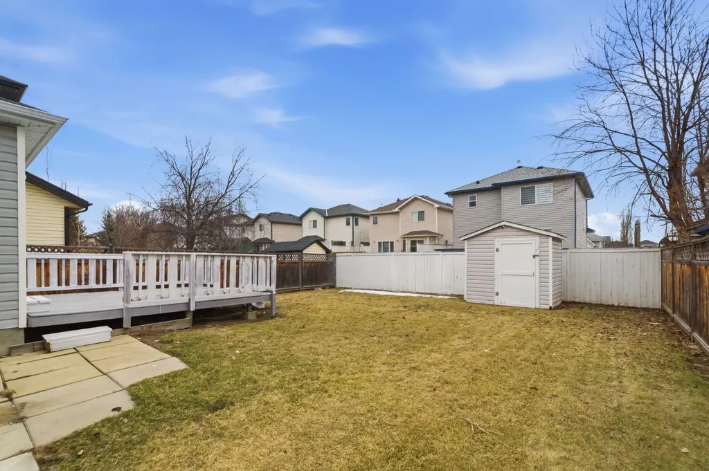 59 Silver Springs Way NW Airdrie AB T4B 2R6
