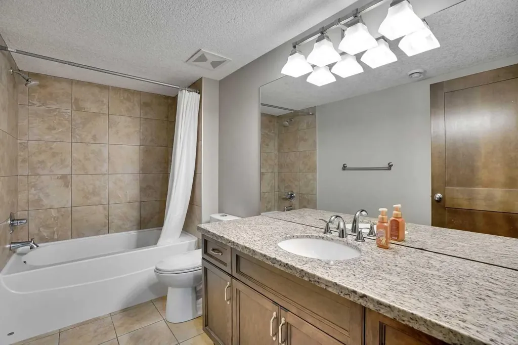 300 Coopers Hill SW Airdrie AB T4B 0S1