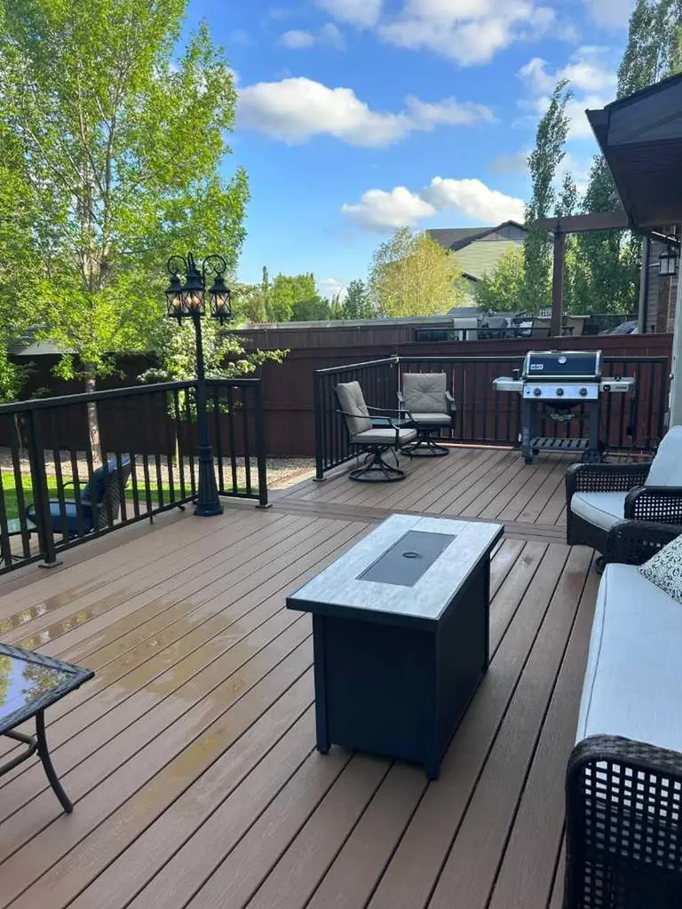 300 Coopers Hill SW Airdrie AB T4B 0S1