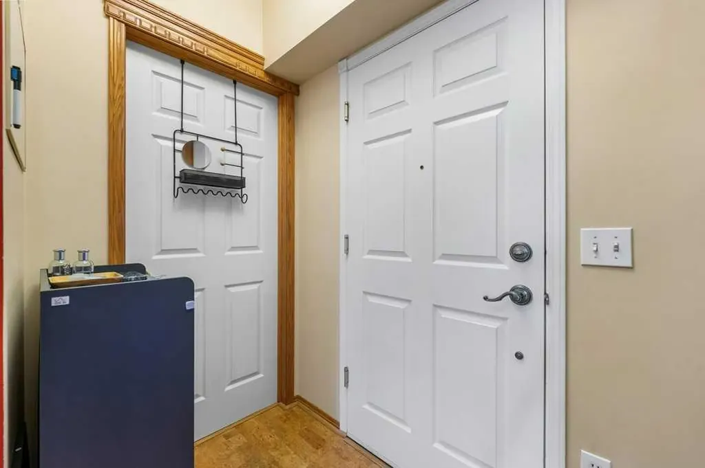 200 Lincoln Way SW Calgary AB T3E 7G7
