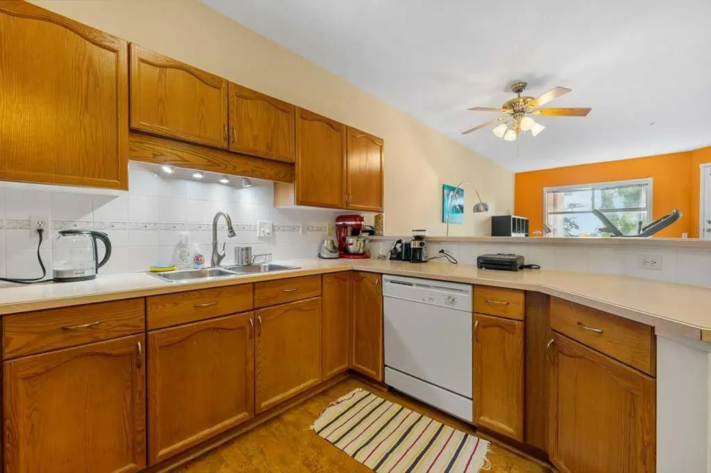 200 Lincoln Way SW Calgary AB T3E 7G7