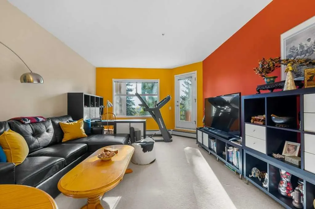 200 Lincoln Way SW Calgary AB T3E 7G7