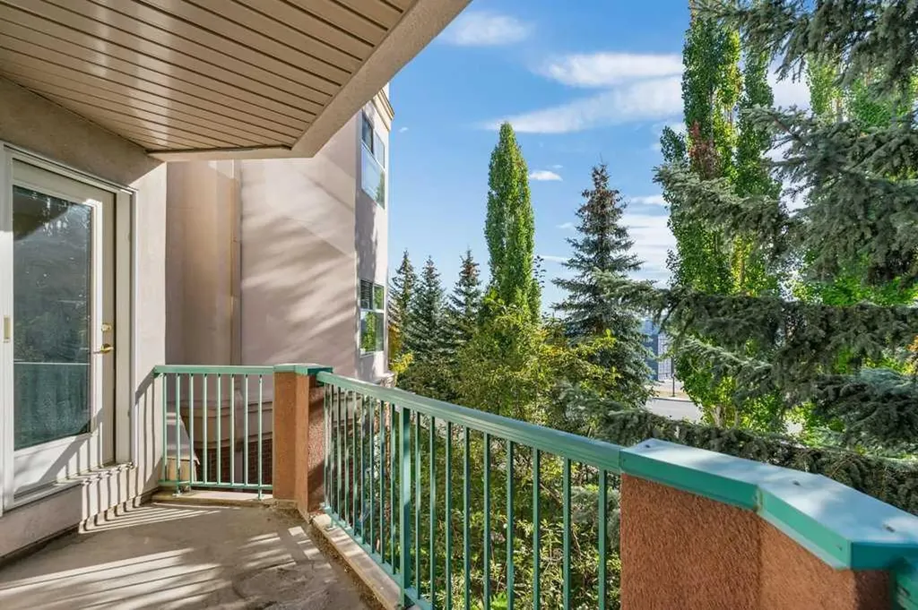 200 Lincoln Way SW Calgary AB T3E 7G7