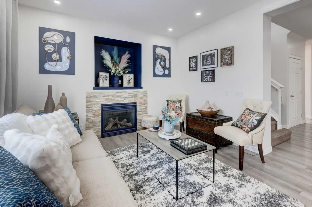 52 Bridlemeadows Common SW Calgary AB T2Y 4V4