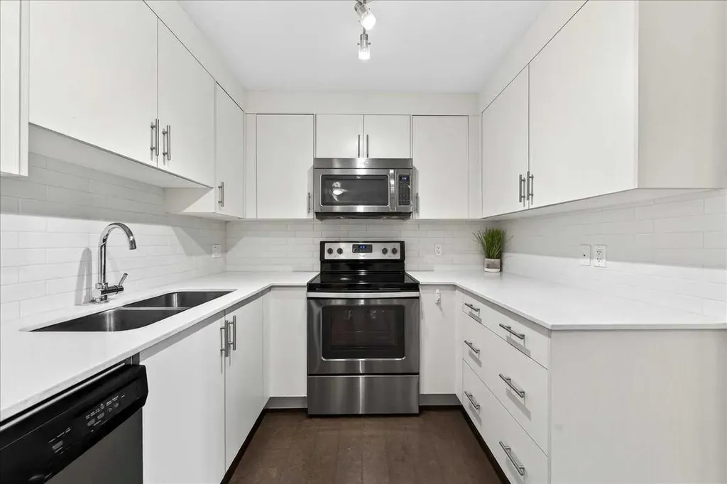 302 Skyview Ranch Drive NE Calgary AB T3N0P5