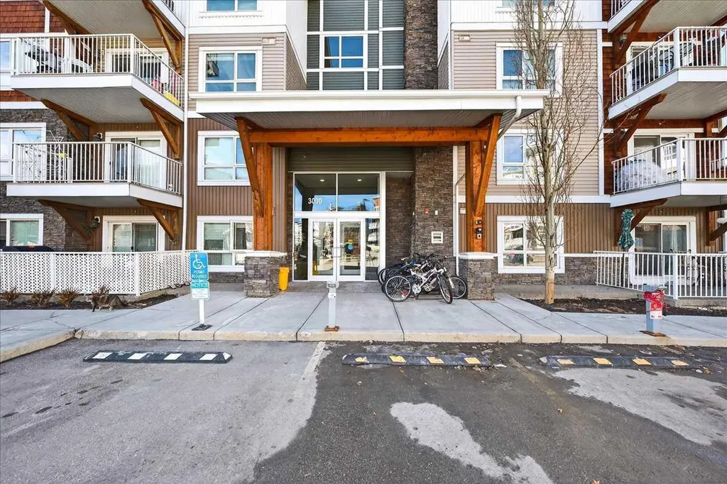 302 Skyview Ranch Drive NE Calgary AB T3N0P5