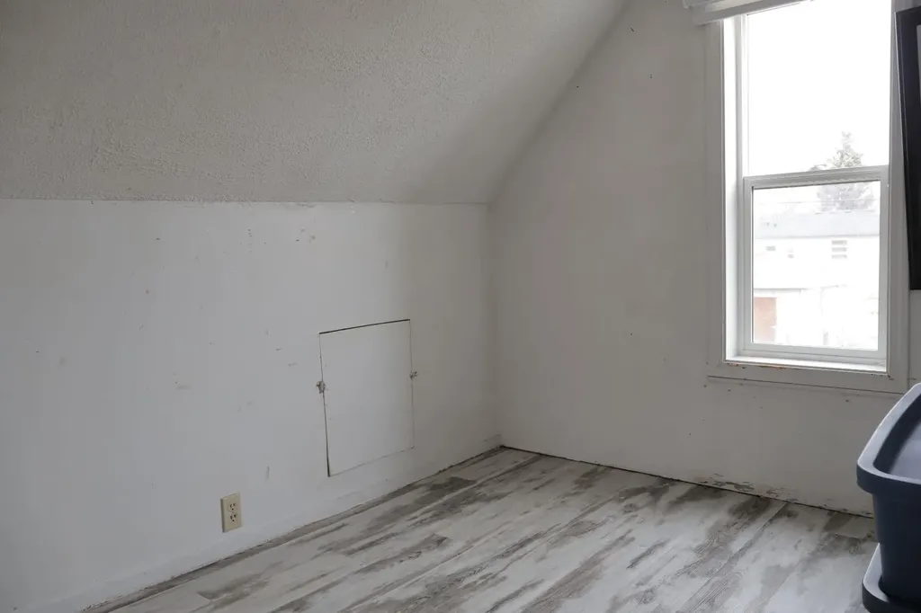 106 3 Avenue E Oyen AB T0J2J0