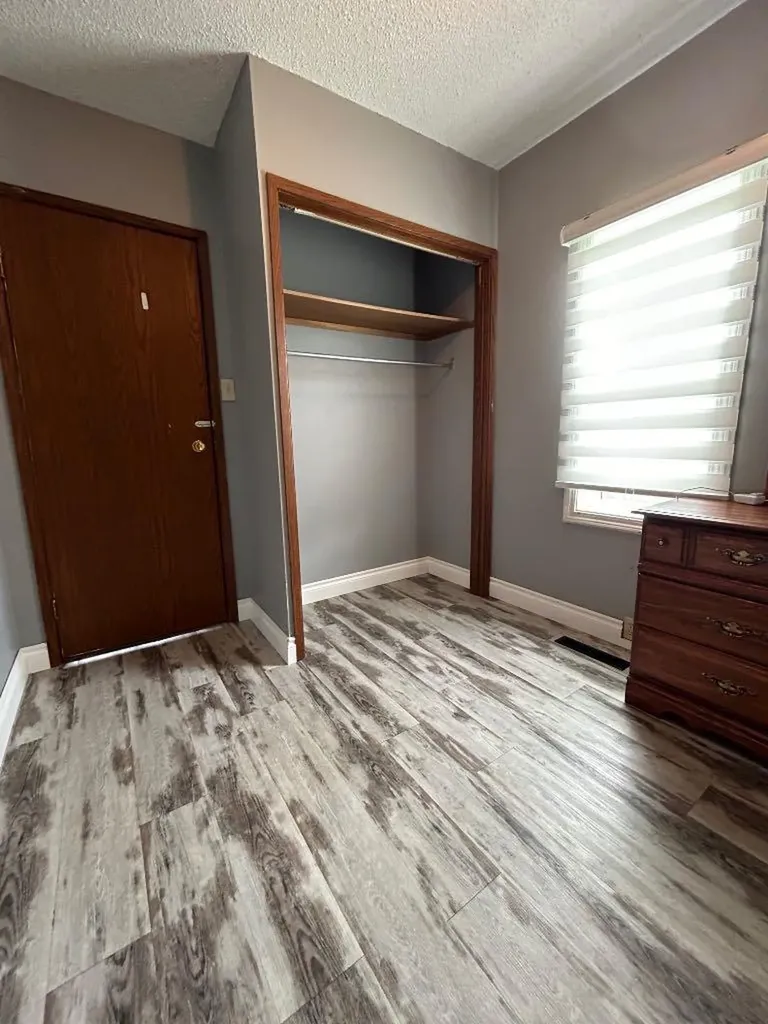 106 3 Avenue E Oyen AB T0J2J0