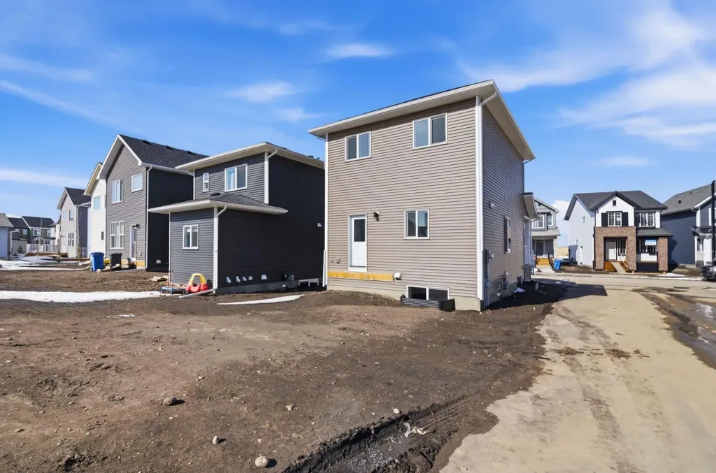 Ellen Park Way Crossfield AB T0M 0S0