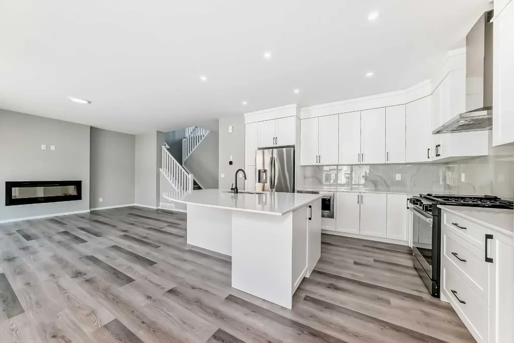 72 Carringwood Rise NW Calgary AB T3P 0R8