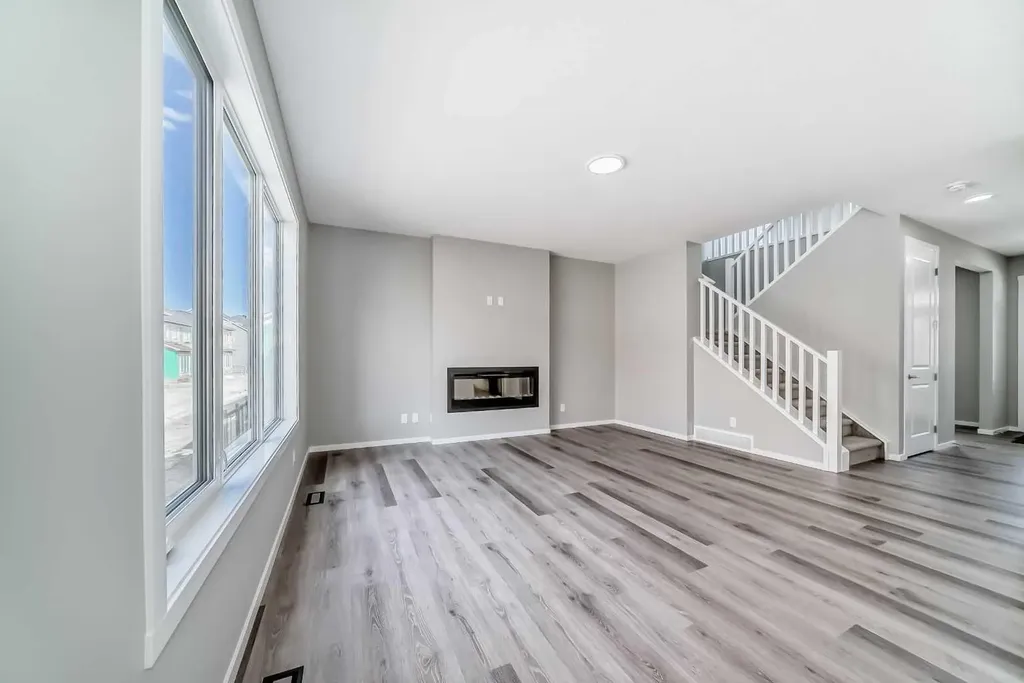 72 Carringwood Rise NW Calgary AB T3P 0R8