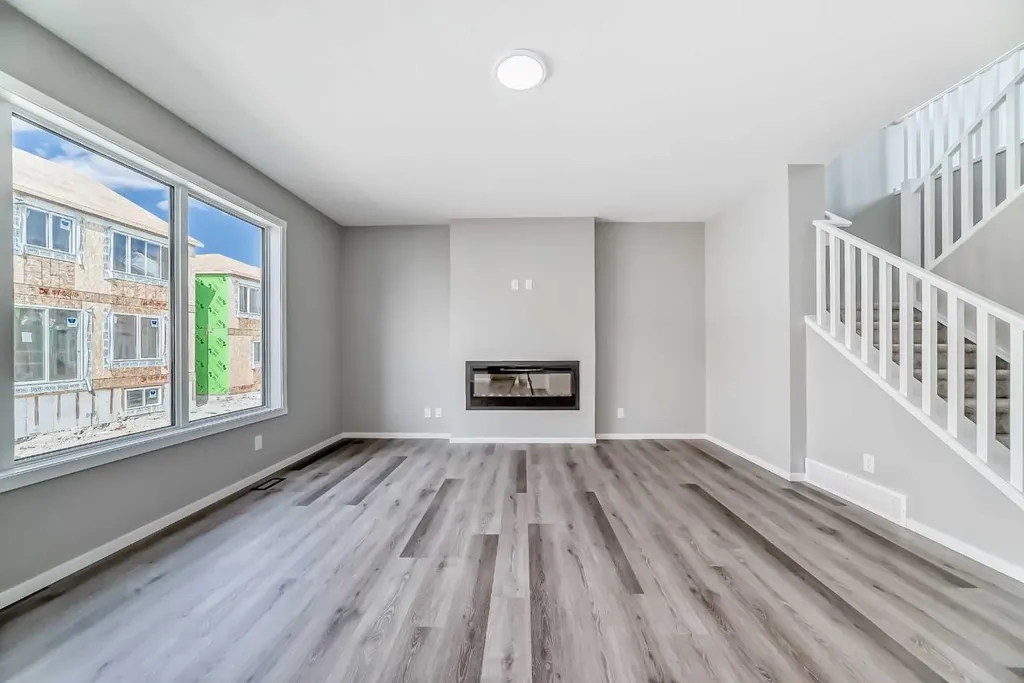 72 Carringwood Rise NW Calgary AB T3P 0R8