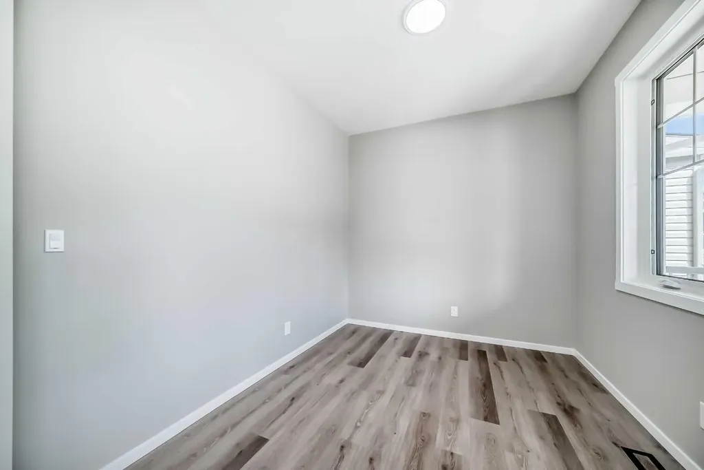 72 Carringwood Rise NW Calgary AB T3P 0R8