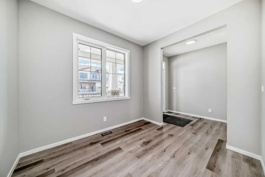 72 Carringwood Rise NW Calgary AB T3P 0R8