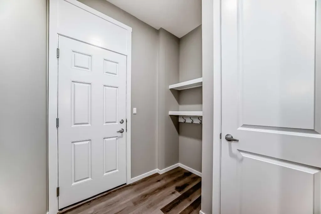 72 Carringwood Rise NW Calgary AB T3P 0R8
