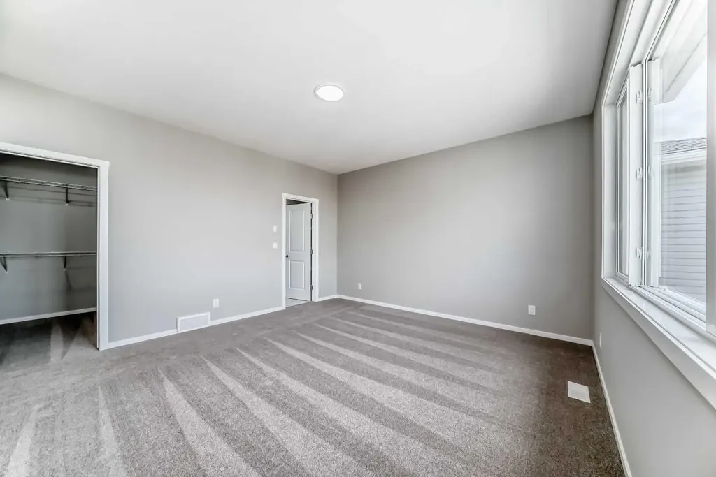 72 Carringwood Rise NW Calgary AB T3P 0R8