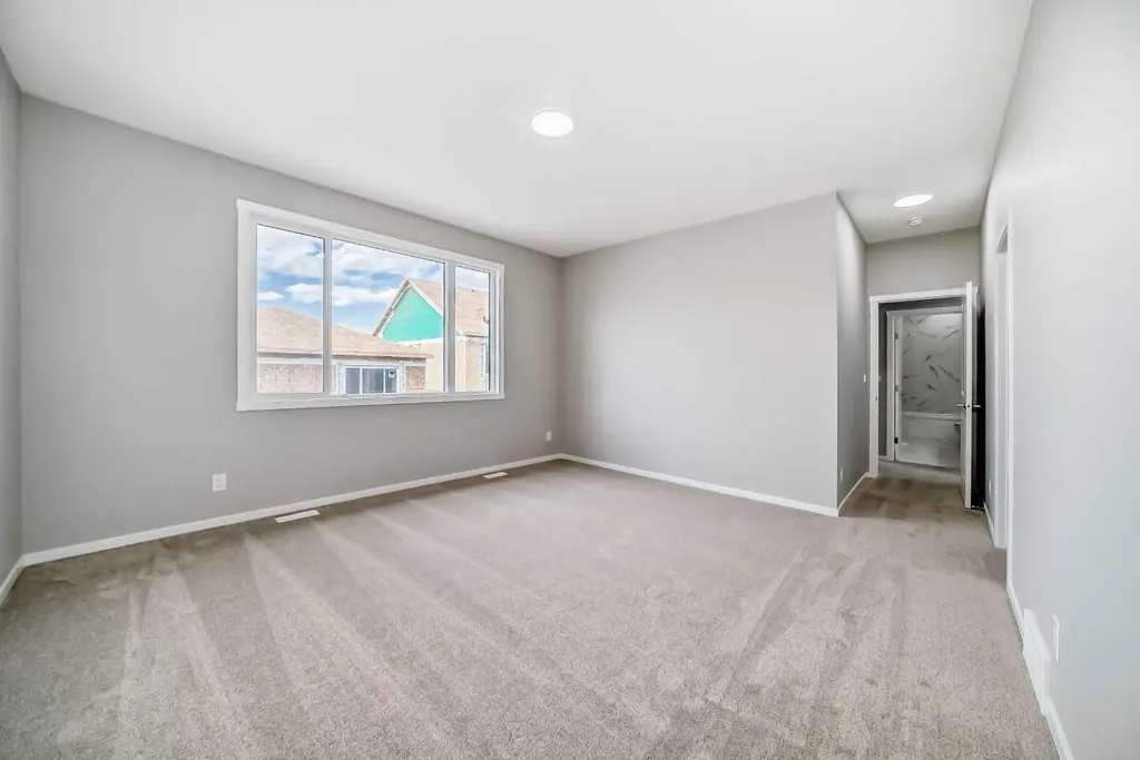 72 Carringwood Rise NW Calgary AB T3P 0R8